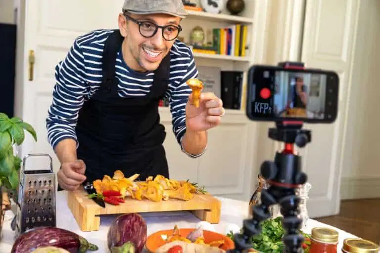 Vlogger creating content 768x512 Benefits of Business Video for Small Businesses